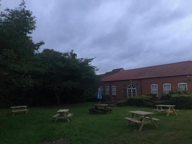 The Elms Hotel Retford Esterno foto